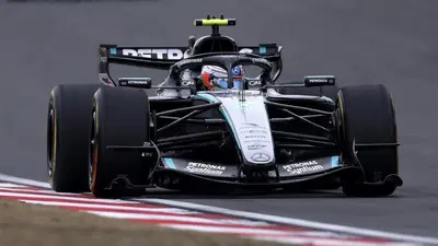 Arrivano i "coltelli politici": Mercedes ha un'ala anteriore illegale? Ferrari chiede chiarimenti alla FIA