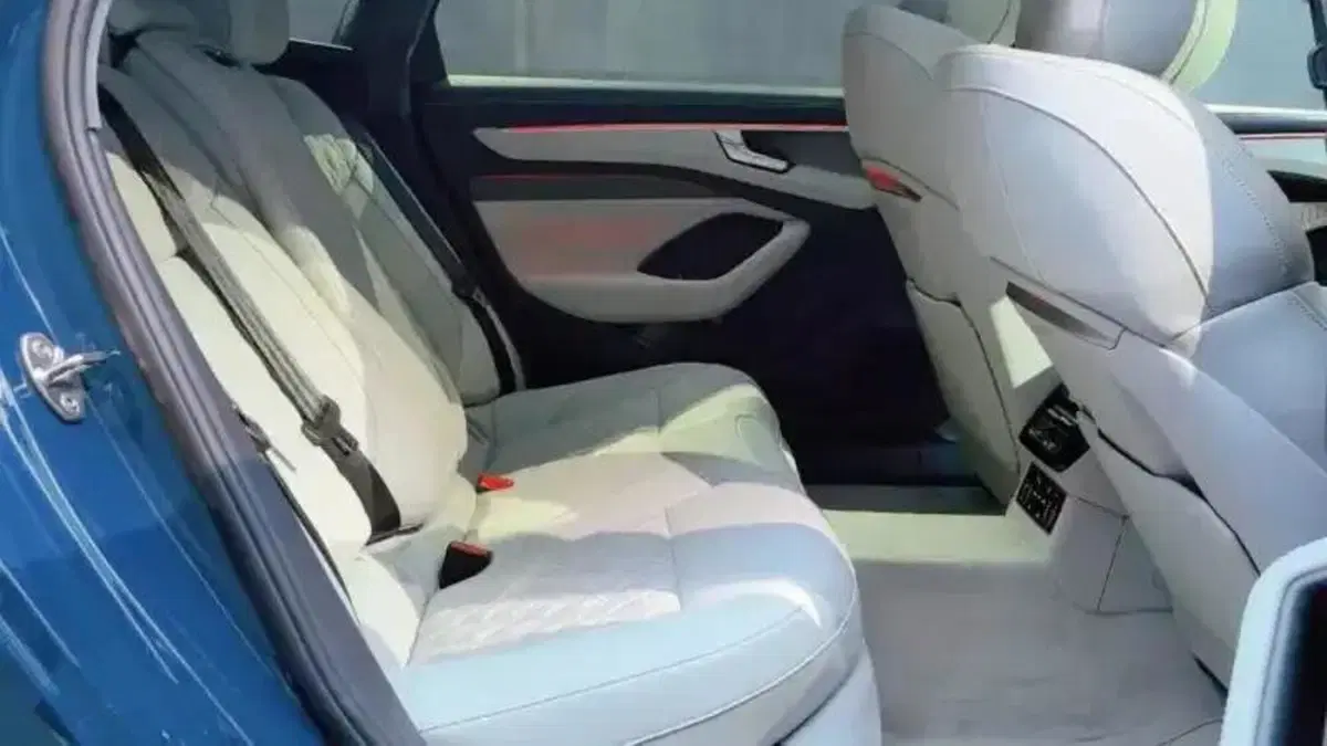 Nuova Audi A6L: in Cina parte da 40.000 euro con il V6 ibrido da 386 CV (2)