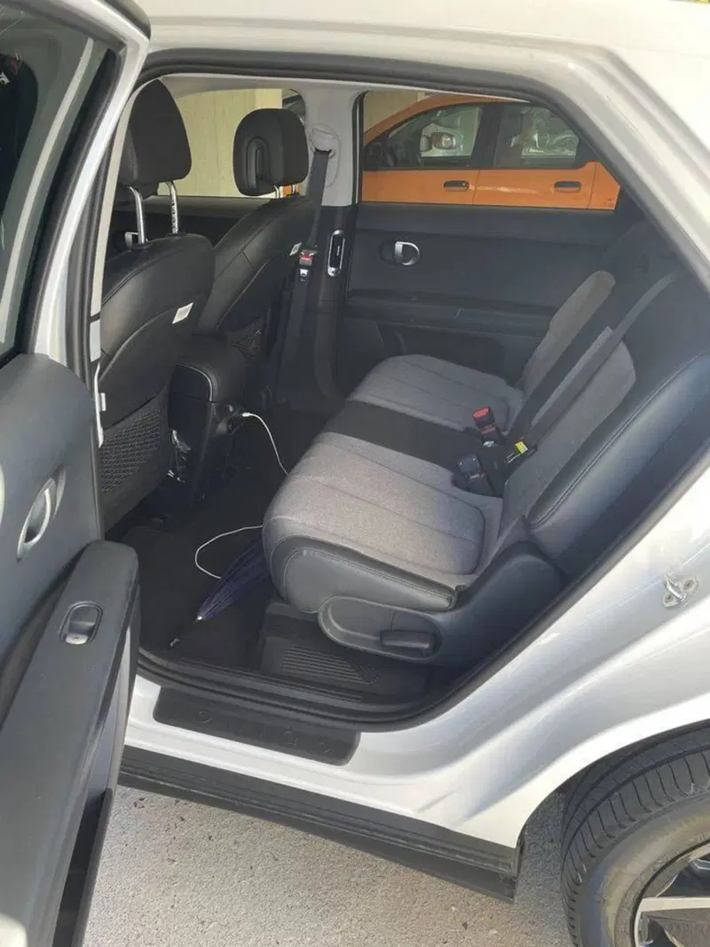 Hyundai Ioniq 5 usata a Cagliari (4)