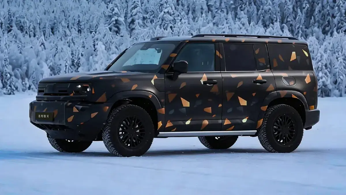Geely Galaxy Battleship 700: il super fuoristrada con intelligenza artificiale pronto a sfidare la Land Rover Defender (2)