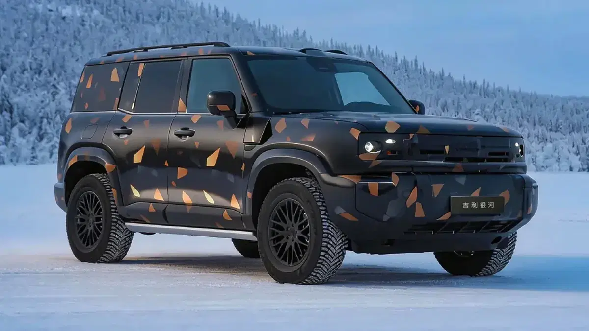Geely Galaxy Battleship 700: il super fuoristrada con intelligenza artificiale pronto a sfidare la Land Rover Defender (3)