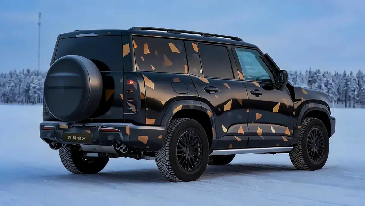Geely Galaxy Battleship 700: il super fuoristrada con intelligenza artificiale pronto a sfidare la Land Rover Defender (4)