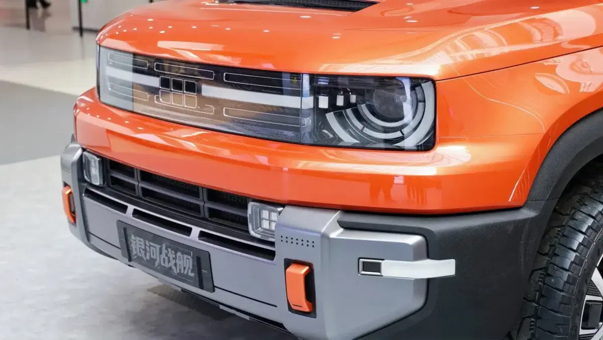 Geely Galaxy Battleship 700: il super fuoristrada con intelligenza artificiale pronto a sfidare la Land Rover Defender (9)