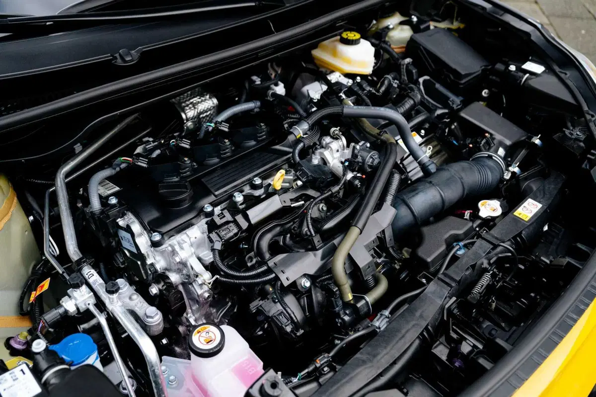 Toyota Aygo X Hybrid GR Sport: 37 km/l, 116 cavalli e un cuore da Yaris. Ecco tutti i pro e contro della prima full hybrid di segmento A (15)