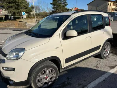 Fiat Panda 0.9 TwinAir Turbo S&amp;S 4x4 del 2015 usata a Capannori