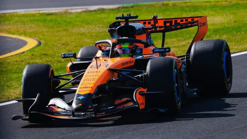 F1, colpo di scena a Suzuka: Piastri sorprende tutti, Mercedes indietro. Ferrari in affanno, Verstappen crolla