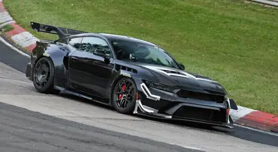 Ford Mustang GTD stabilisce il dominio americano al Nurburgring: nuovo record che sconvolge le gerararchie