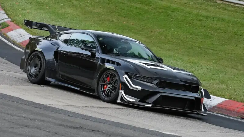 Ford Mustang GTD stabilisce il dominio americano al Nurburgring: nuovo record che sconvolge le gerararchie