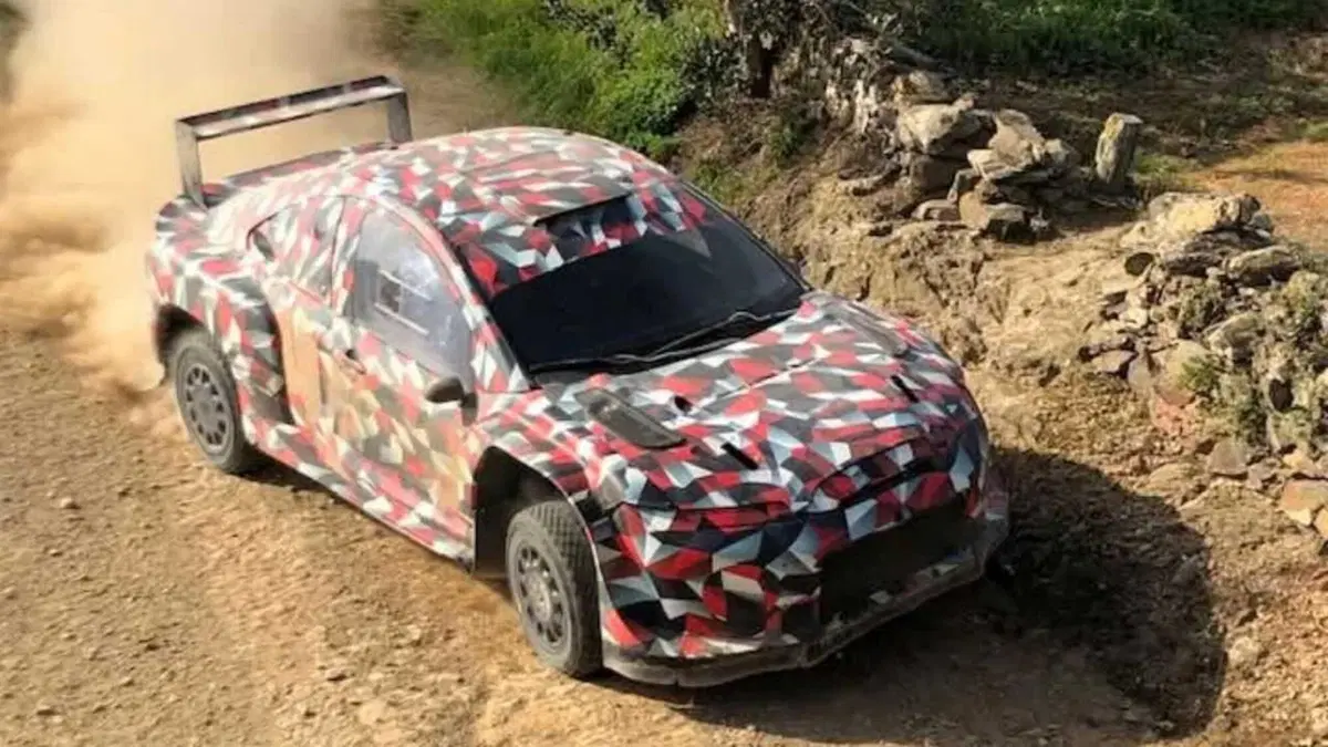 Toyota Celica Sport: il ritorno della coupé giapponese con trazione integrale e motore ibrido da oltre 450 cv (3)