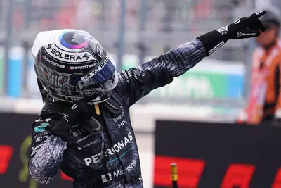 F1. Kimi Antonelli, la vittoria a Suzuka non &egrave; stata solo fortuna. Lo dimostra Russell, piegato da un Leclerc d&rsquo;acciaio