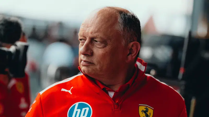 "Charles &egrave; stato molto intelligente, podio di astuzia": Vasseur esalta Leclerc e lancia la sfida: "Ora tonnellate di cose da migliorare per Miami"