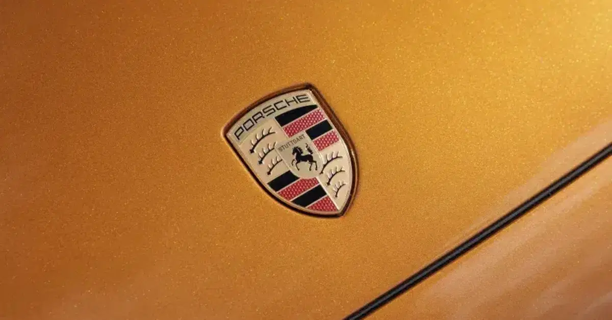 Porsche Cayenne 2029: confermata una nuova generazione a benzina accanto alla versione elettrica