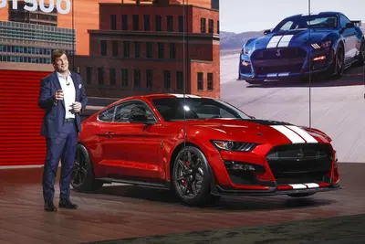 Ford, il CEO Jim Farley: "Abbiamo sbagliato le auto elettriche, e sui cinesi ci siamo fatti trovare impreparati"
