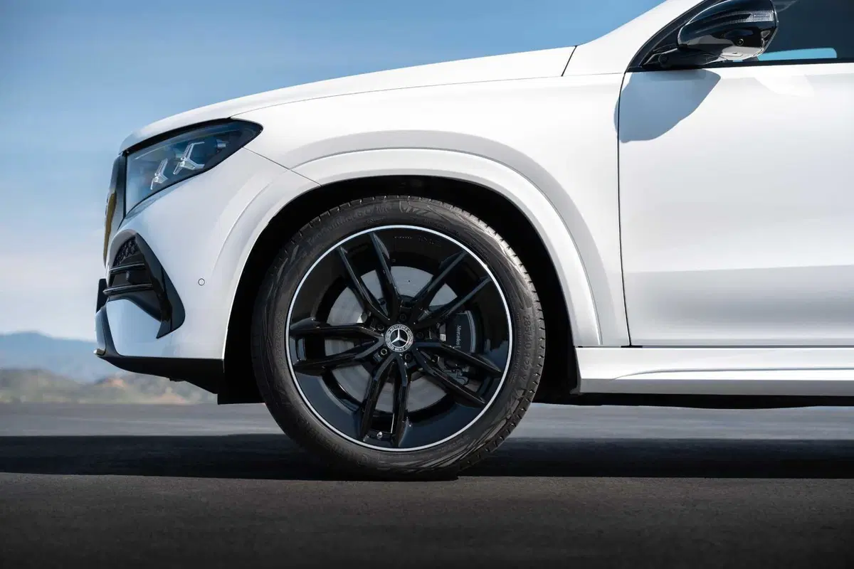 Mercedes GLE 2026: tutto quello che cambia nel SUV di lusso più venduto in Italia tra design da Clas (14)