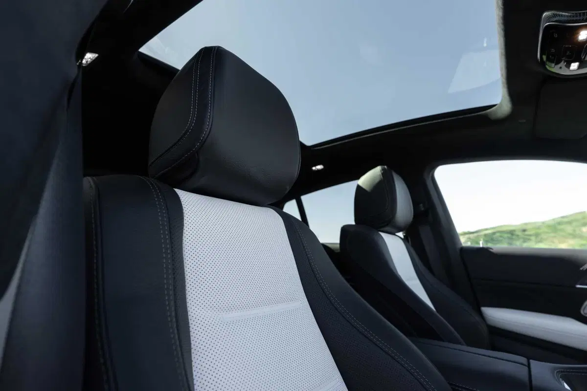 Mercedes GLE 2026: tutto quello che cambia nel SUV di lusso più venduto in Italia tra design da Clas (24)
