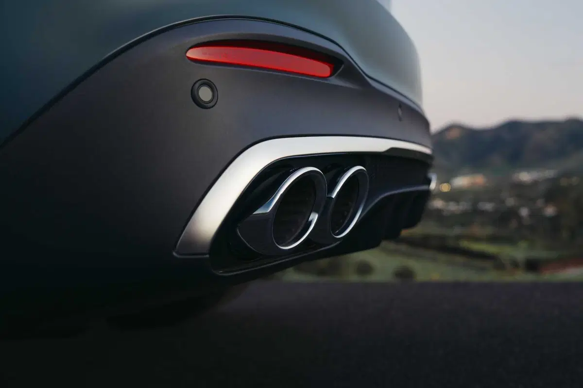 Mercedes GLE 53 AMG 2026: 585 cavalli, 100 km in elettrico e un restyling che cambia tutto (18)