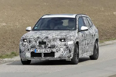 BMW X1 2027 sorpresa nei test: ecco il facelift della versione termica