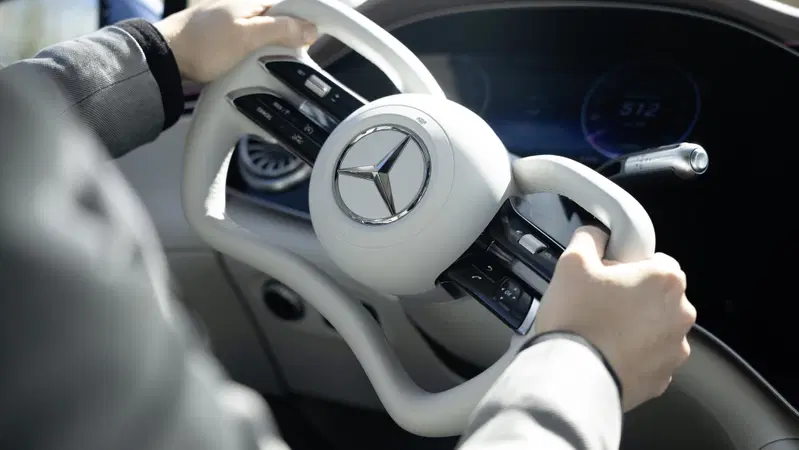 Mercedes EQS, lo sterzo del futuro diventa realt&agrave;: debutta lo Steer-by-Wire
