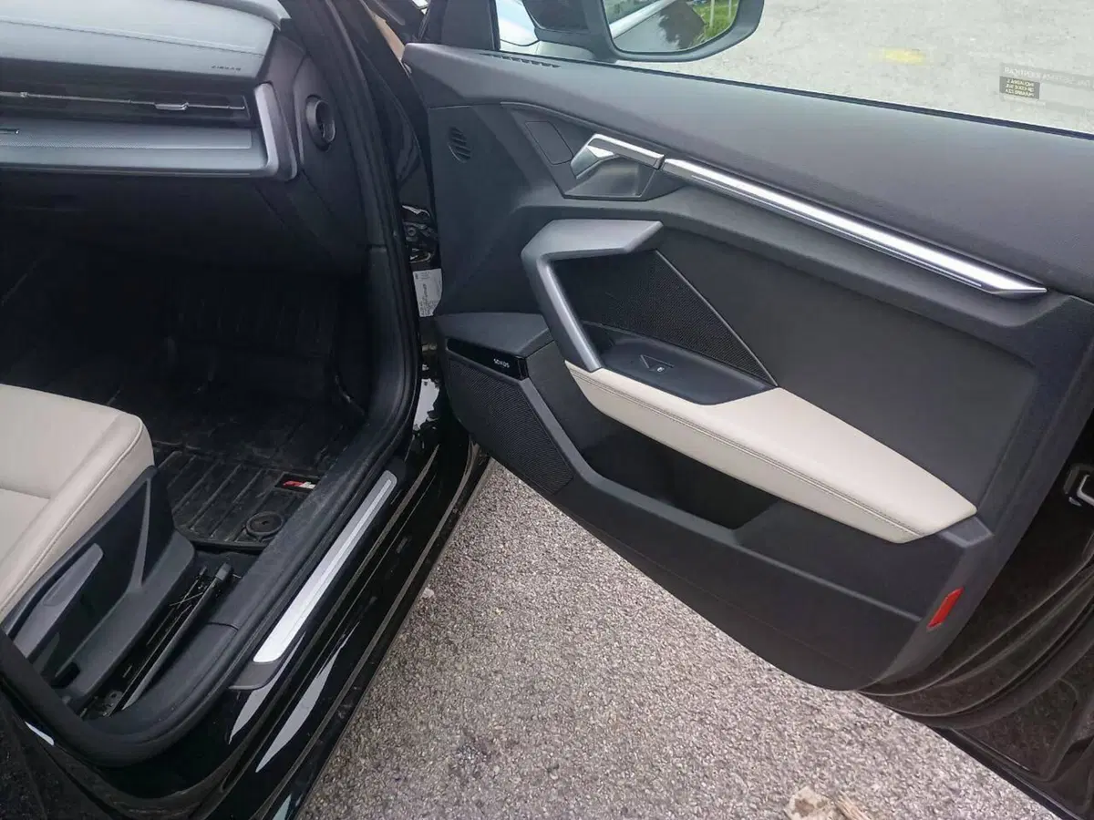 Audi A3 Sedan usata a Massa-Carrara (5)