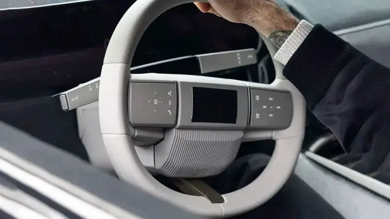 Jaguar Type 00, ecco gli interni della concept elettrica pi&ugrave; discussa di sempre