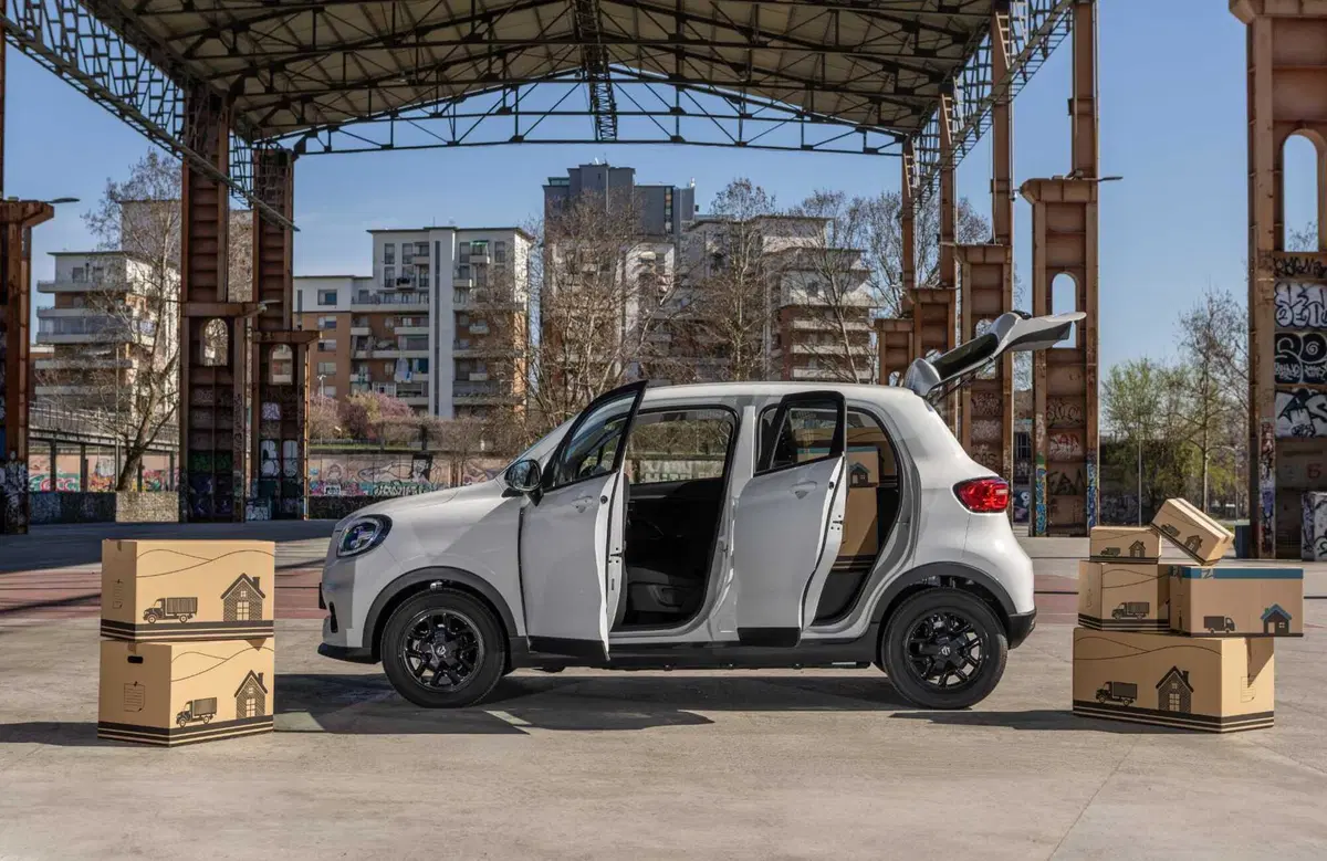 Leapmotor T03: l'auto elettrica più venduta nel 2026 ora punta alla mobilità professionale 