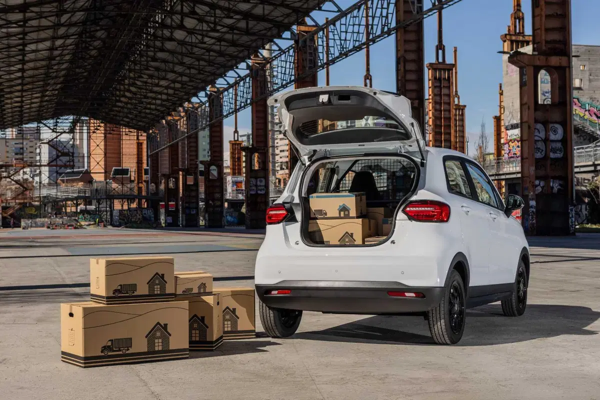 Leapmotor T03: l'auto elettrica più venduta nel 2026 ora punta alla mobilità professionale  (3)