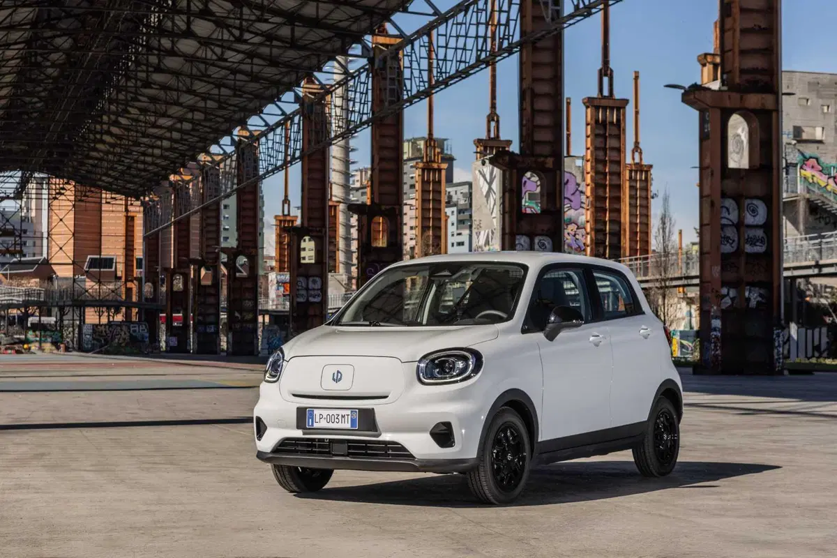 Leapmotor T03: l'auto elettrica più venduta nel 2026 ora punta alla mobilità professionale  (4)