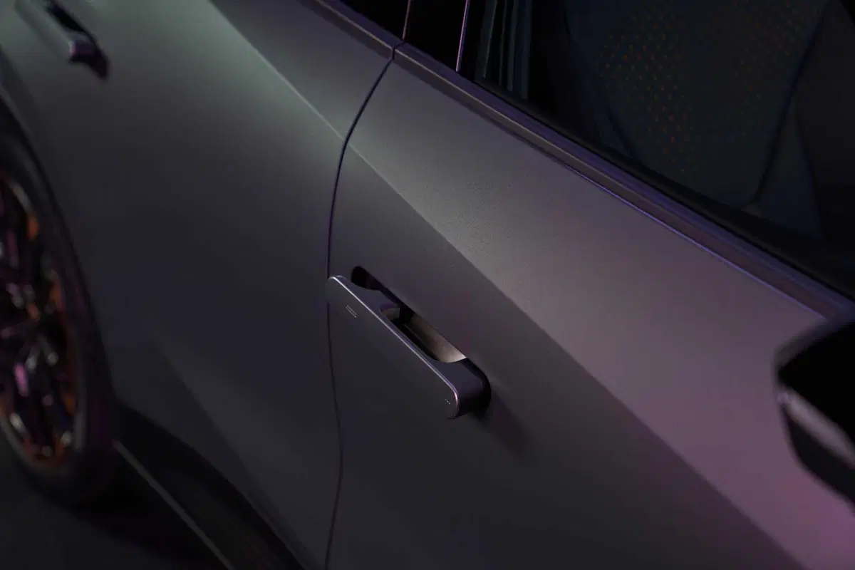CUPRA Raval, l'elettrica da città che vuole riscrivere le regole: da 25.950 euro (13)