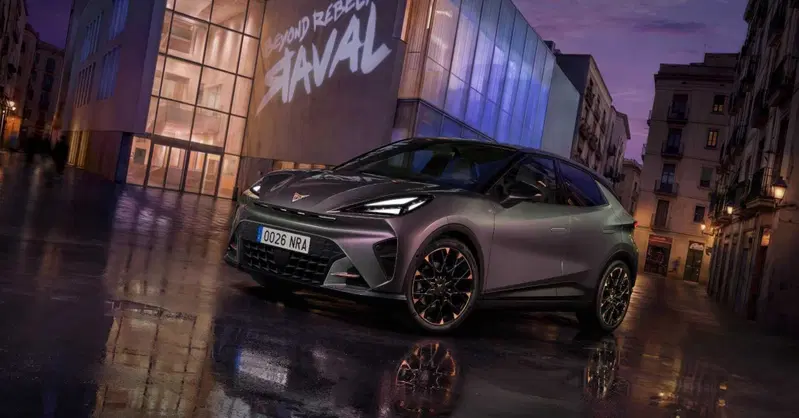 CUPRA Raval, l'elettrica da citt&agrave; che vuole riscrivere le regole: da 25.950 euro