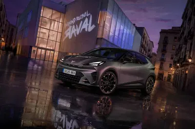 CUPRA Raval, l'elettrica da citt&agrave; che vuole riscrivere le regole: da 25.950 euro