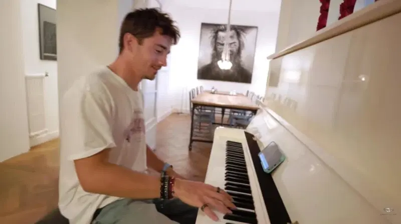 Leclerc e la sua passione per il piano