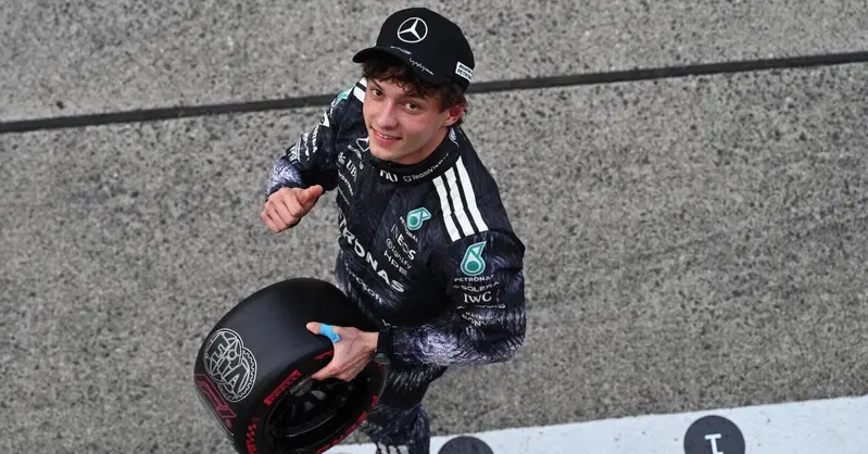 &ldquo;Fa troppe stron***te su Instagram, pensi a guidare&rdquo;: l&rsquo;affondo di Kubica su Kimi Antonelli e sulla nuova F1