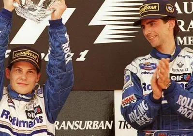 Senza ala posteriore e con i freni a fuoco: Villeneuve e Hill confessano la follia (perduta) della F1 di un tempo