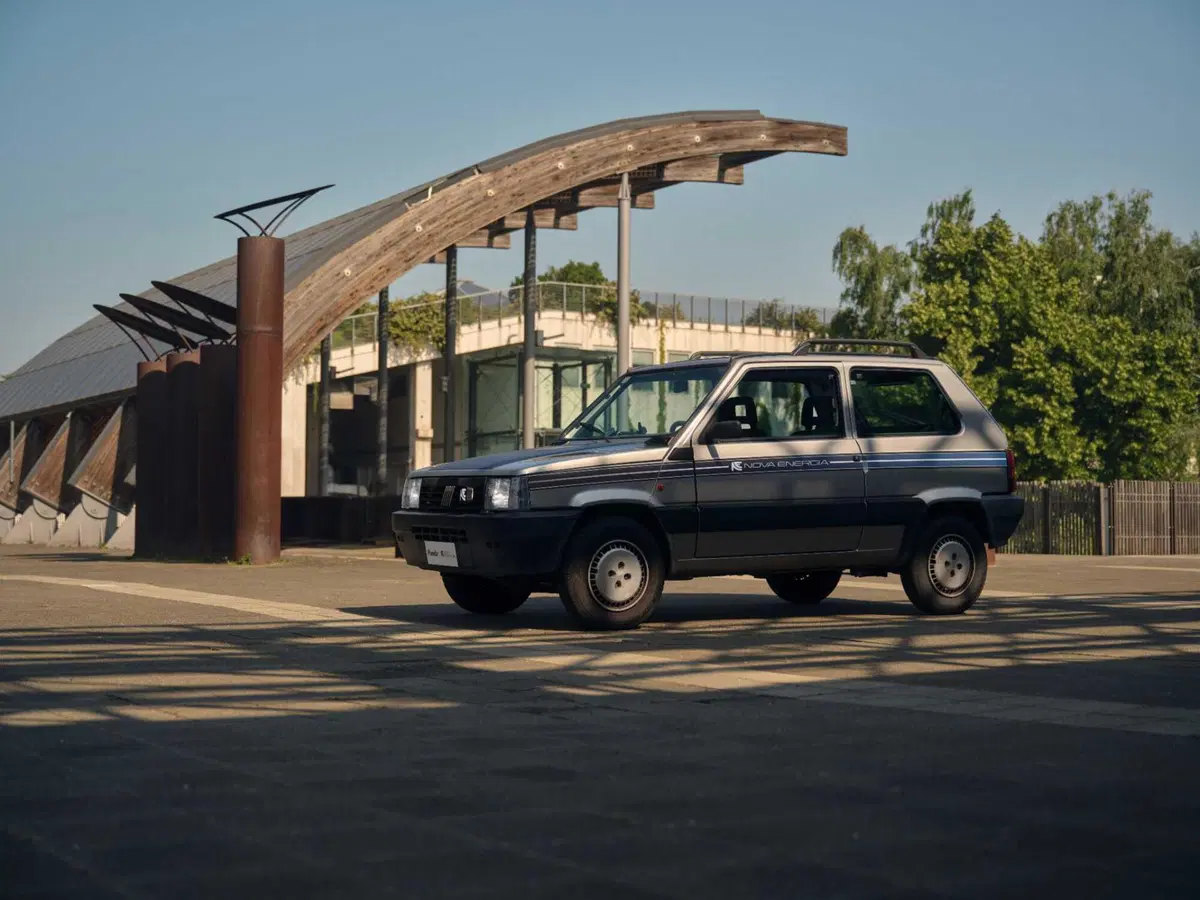 Fiat Panda elettrica, l'icona degli anni '80 rinasce: autonomia, prezzo e perché è un tuffo al cuore (4)