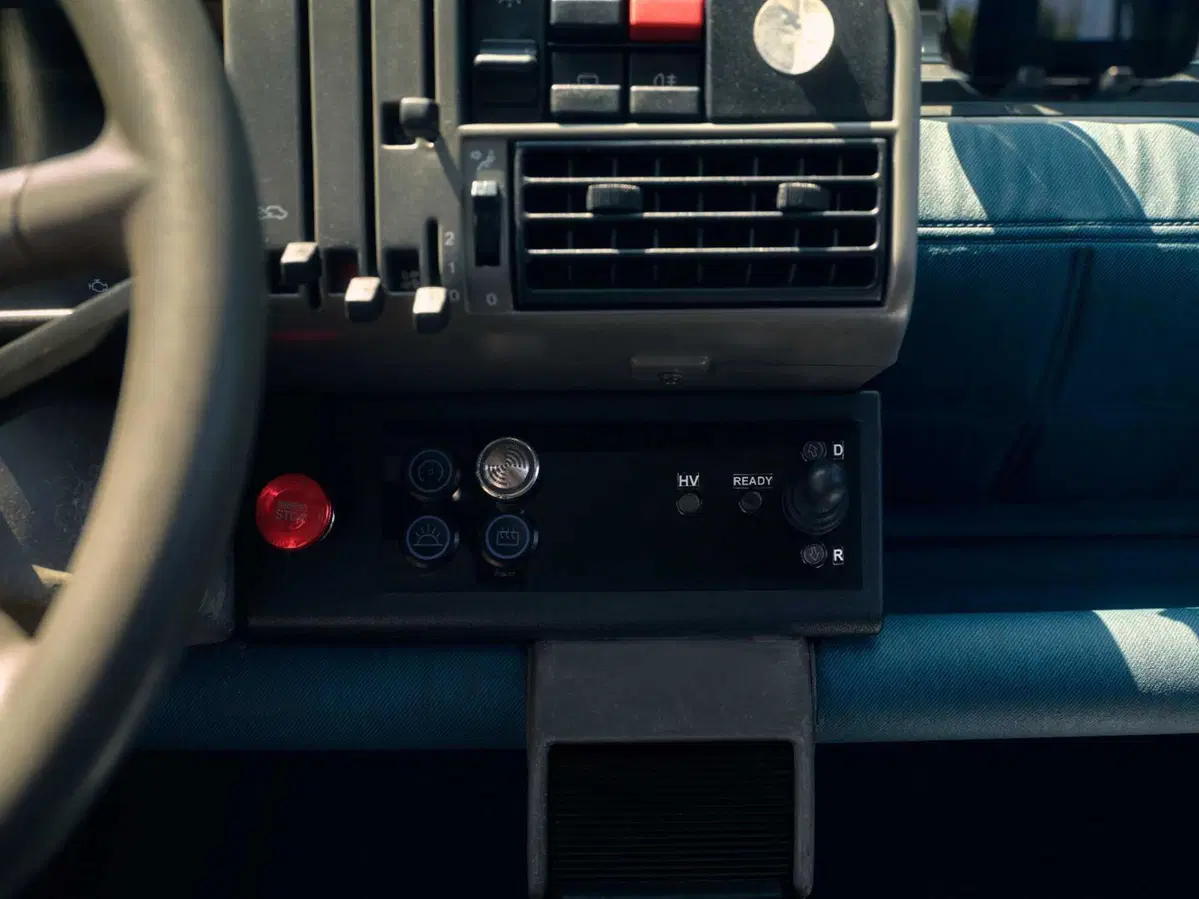 Fiat Panda elettrica, l'icona degli anni '80 rinasce: autonomia, prezzo e perché è un tuffo al cuore (11)