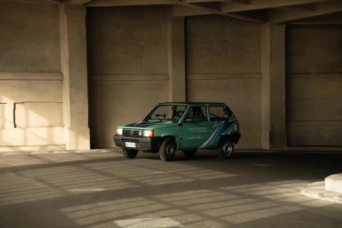 Fiat Panda elettrica, l'icona degli anni '80 rinasce: autonomia, prezzo e perché è un tuffo al cuore (21)