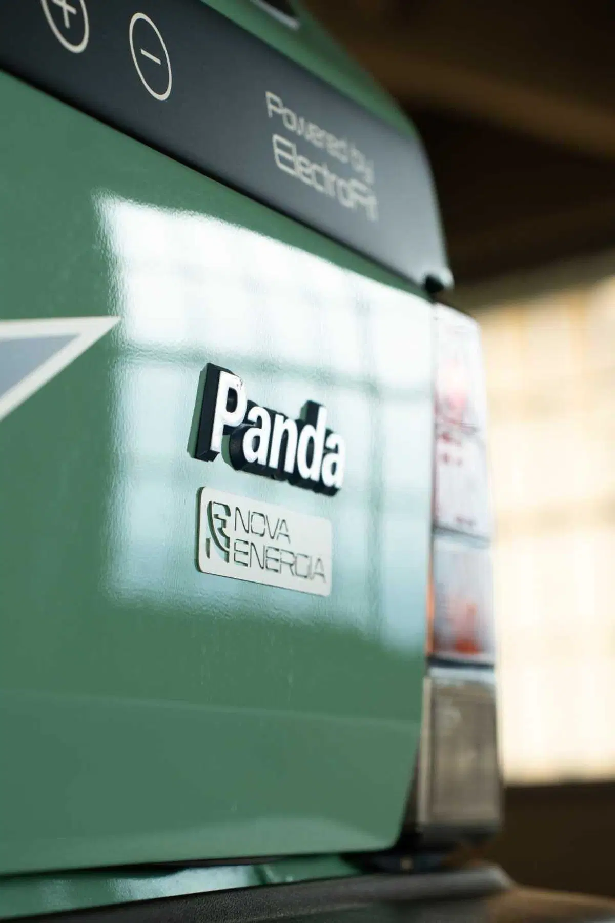 Fiat Panda elettrica, l'icona degli anni '80 rinasce: autonomia, prezzo e perché è un tuffo al cuore (24)