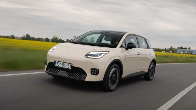 GAC AION UT: l'elettrica cinese progettata a Milano e assemblata in Austria che punta all&rsquo;Europa