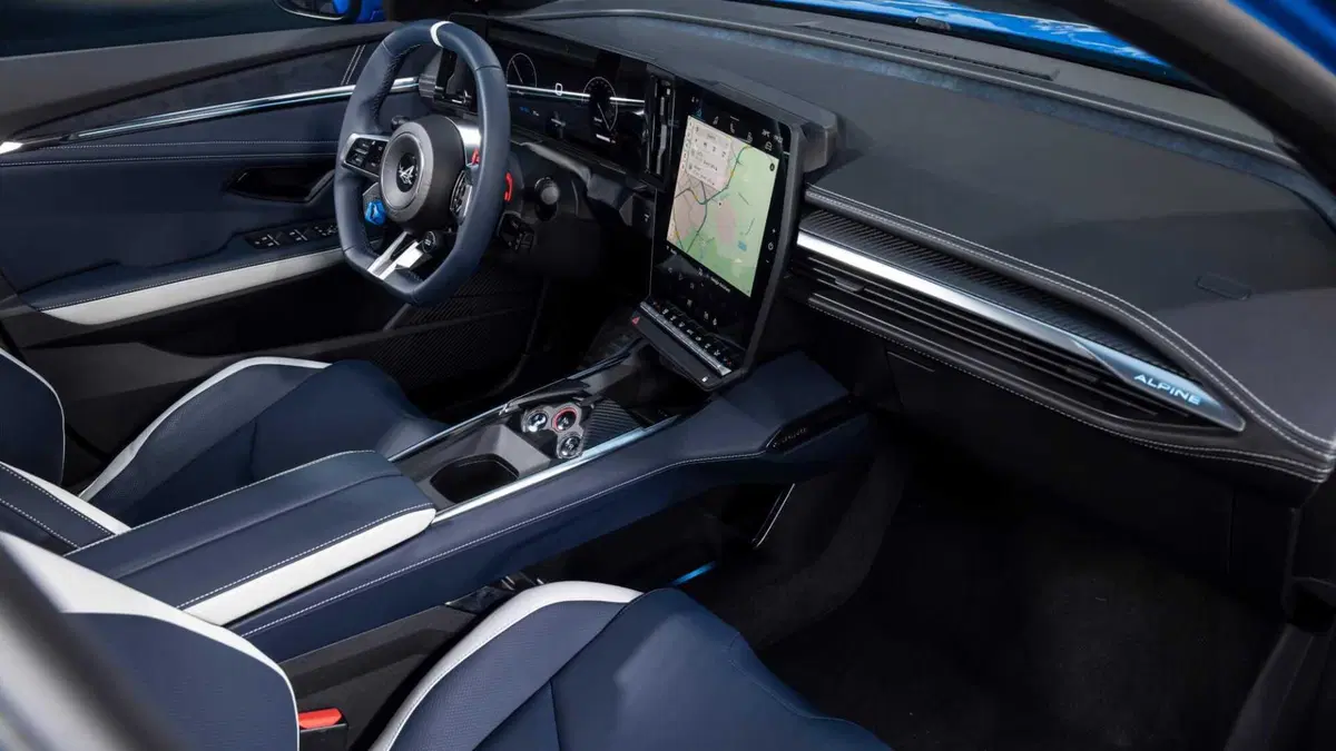 Alpine A390 (11)