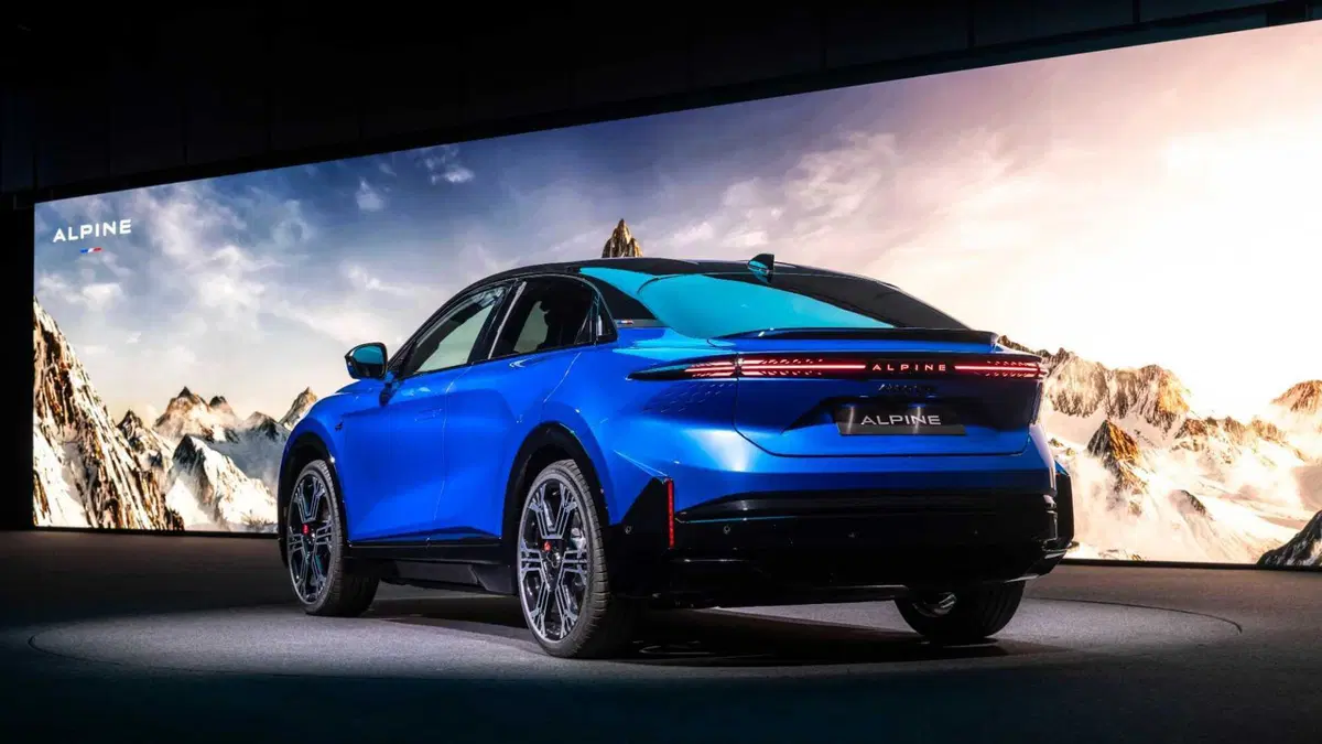Alpine A390 (7)