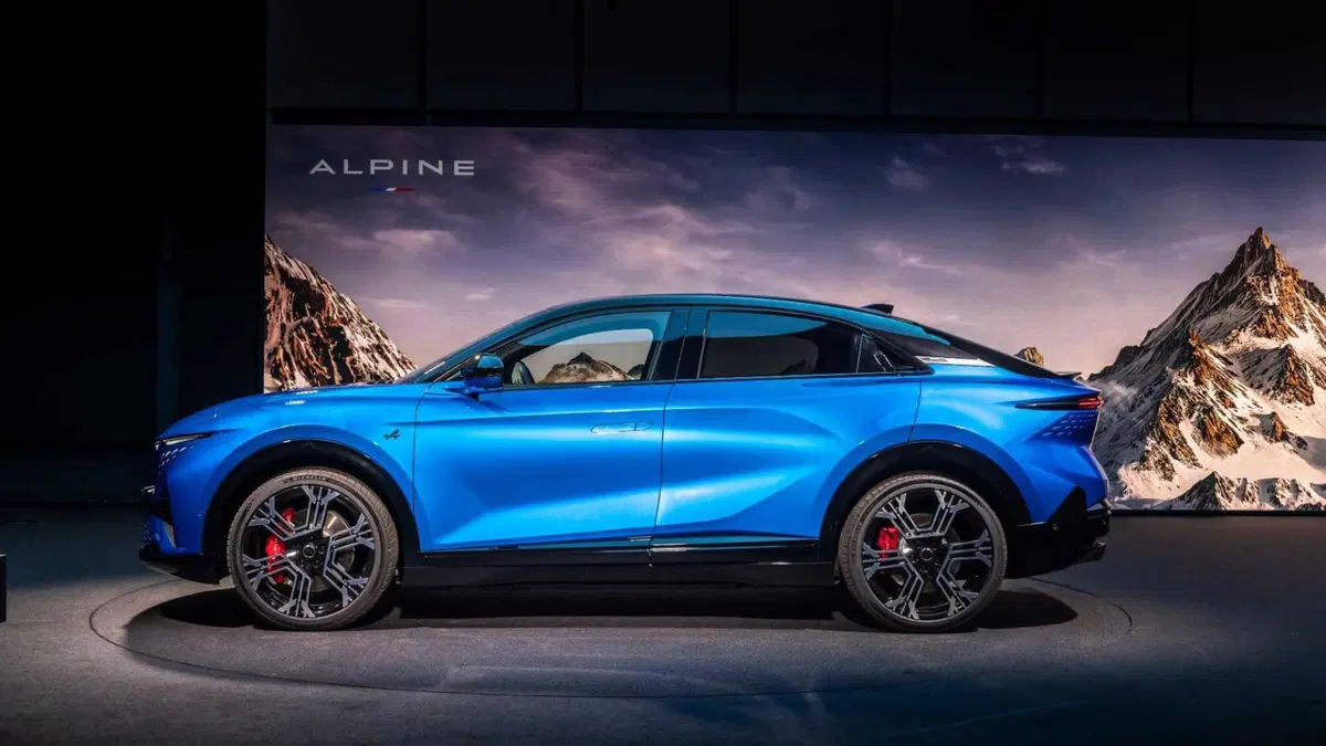 Alpine A390 (6)