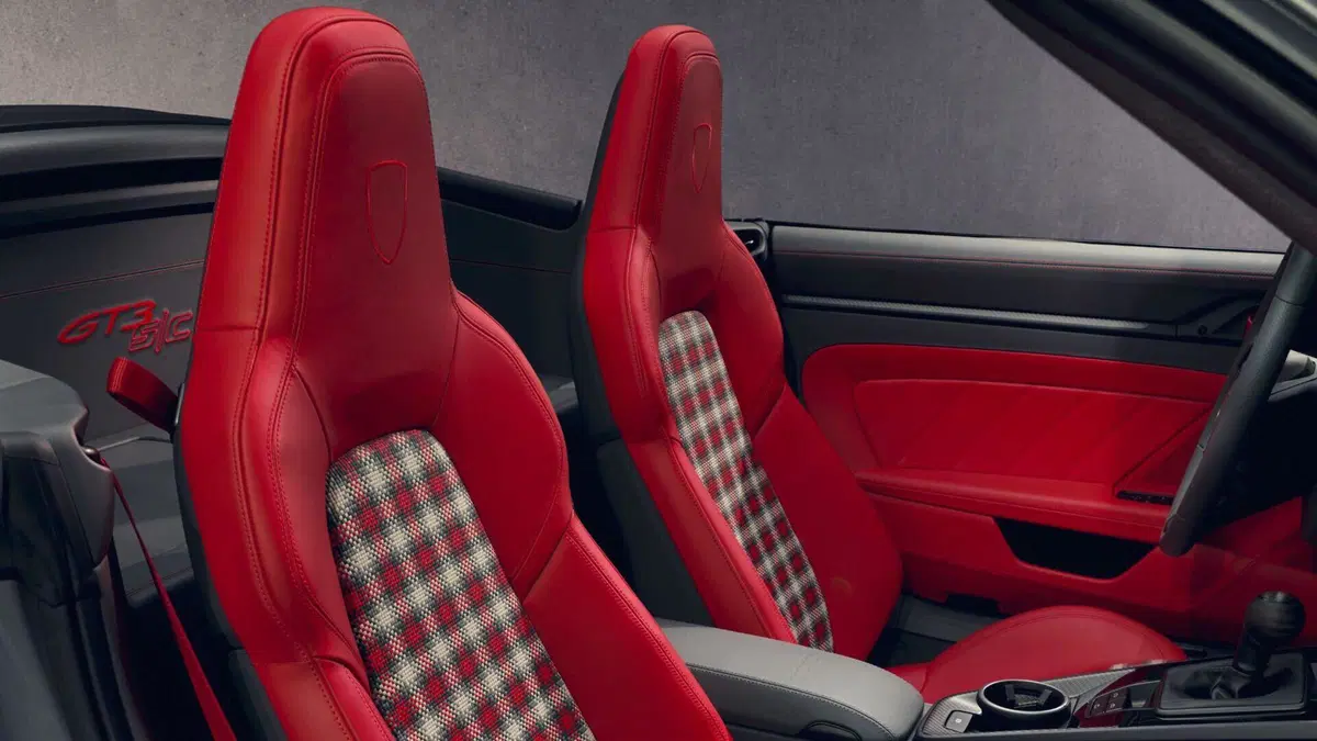 Porsche 911 GT3 S/C: la GT3 diventa cabrio e manuale, il piacere di guida è (finalmente) a cielo aperto (2)
