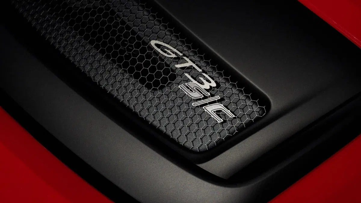Porsche 911 GT3 S/C: la GT3 diventa cabrio e manuale, il piacere di guida è (finalmente) a cielo aperto (8)