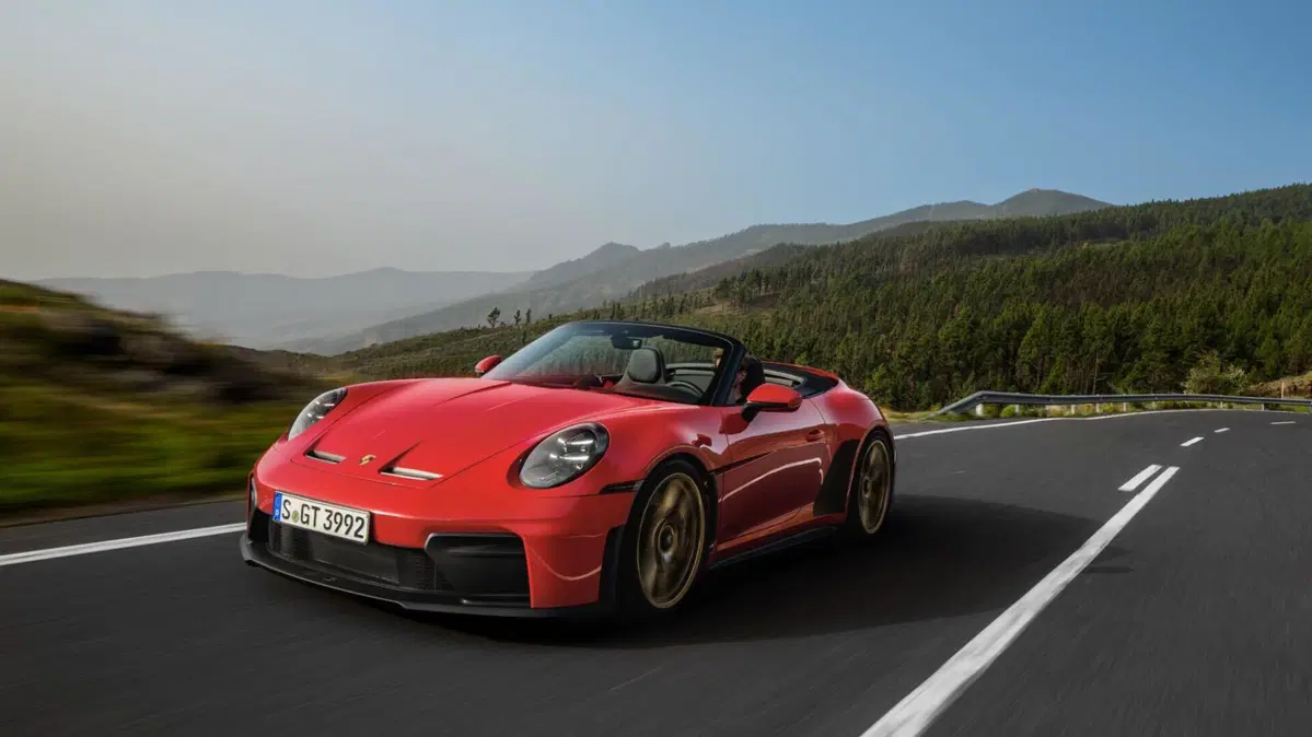 Porsche 911 GT3 S/C: la GT3 diventa cabrio e manuale, il piacere di guida è (finalmente) a cielo aperto (11)