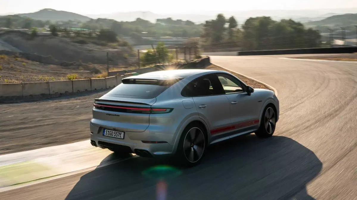 Porsche Cayenne Coupé 4.0 e-hybrid Turbo tiptronic (3)