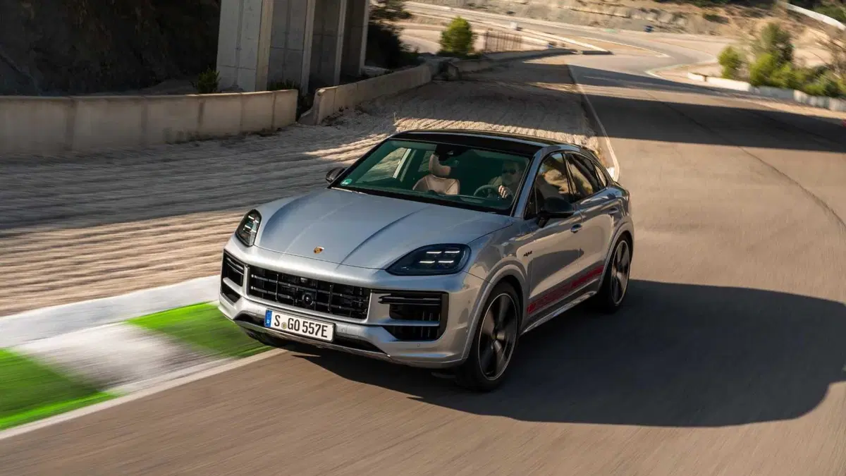 Porsche Cayenne Coupé 4.0 e-hybrid Turbo 5p.ti tiptronic (2)