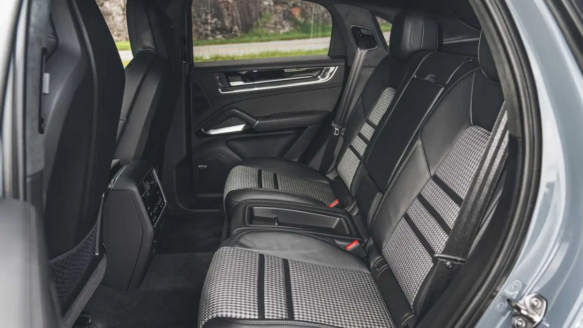 Porsche Cayenne Coupé 4.0 GTS 5p.ti tiptronic (12)