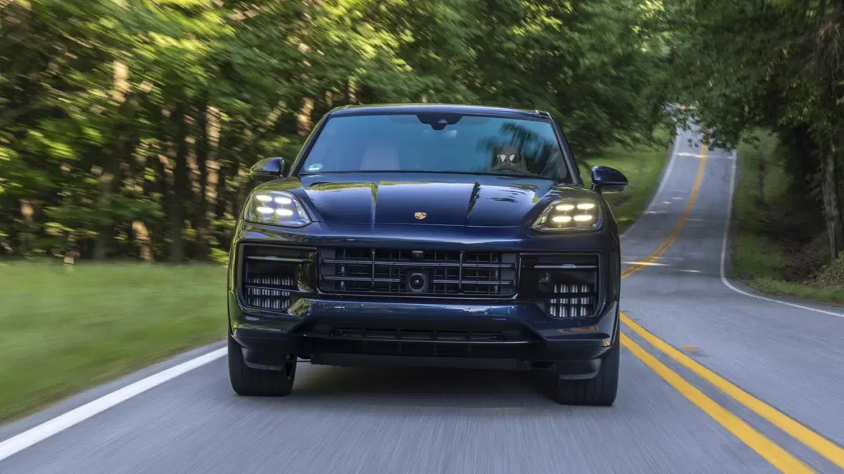 Porsche Cayenne 4.0 GTS tiptronic (2)