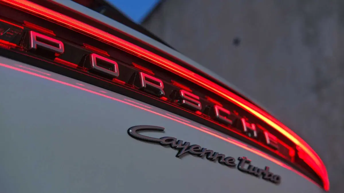 Porsche Cayenne 4.0 e-hybrid Turbo tiptronic (13)