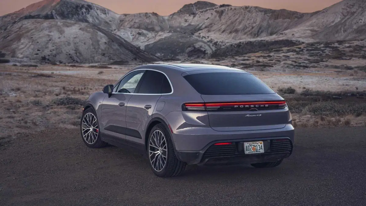 Porsche Macan 4S (2)